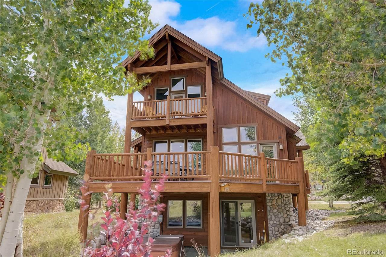 406 Kestrel Lane - Photo 1