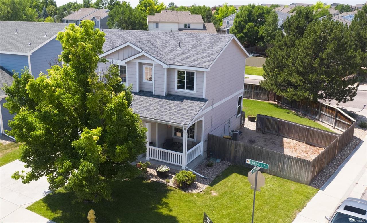 10704 Steele Street - Photo 1