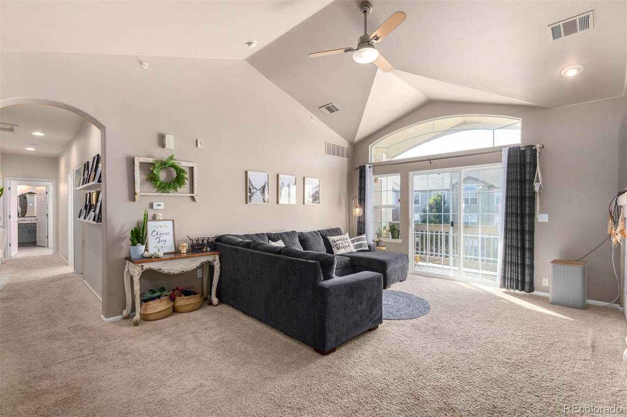 1561 Olympia Circle - Photo 1