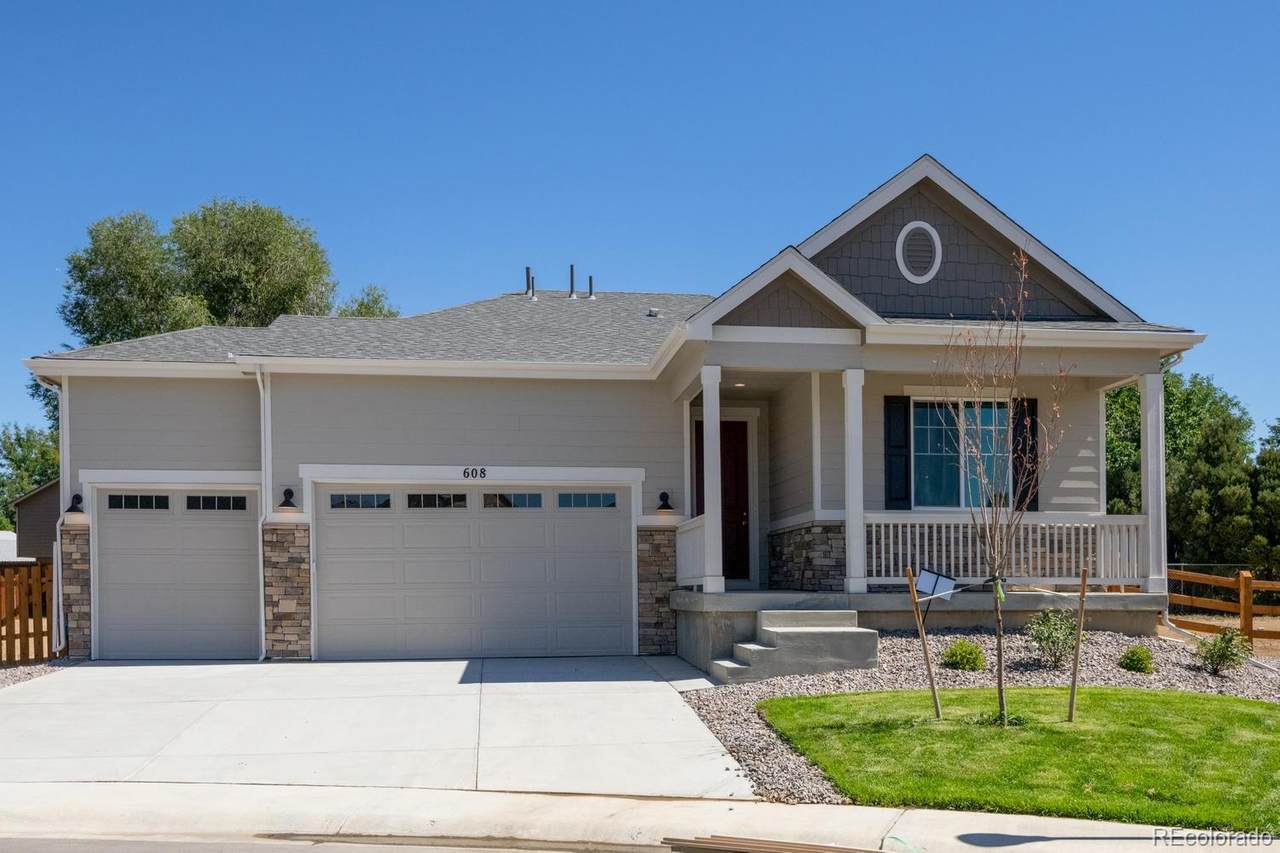 608 Royalty Court - Photo 1