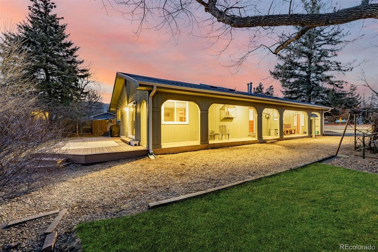 2540 Iris Avenue - Photo 1