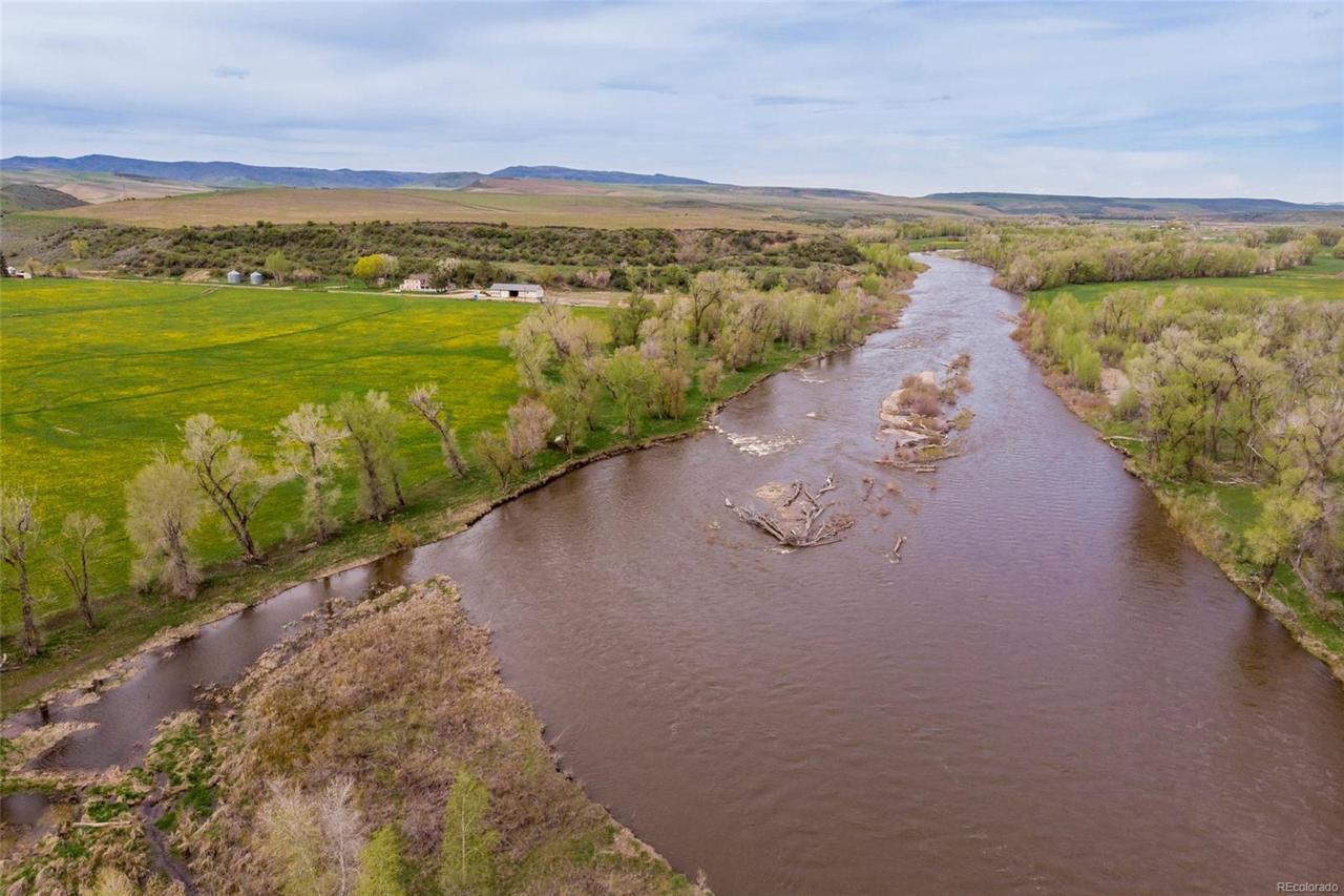 6040 County Road 65 - Photo 1