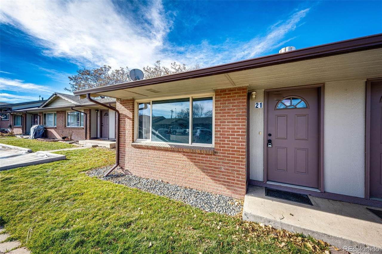 4665 6th Avenue - Photo 1