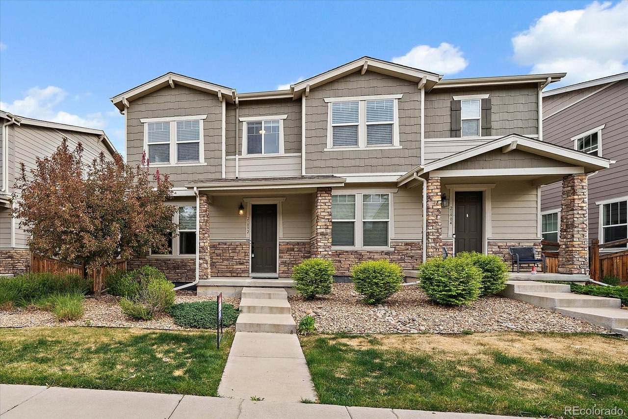 21892 Quincy Circle - Photo 1