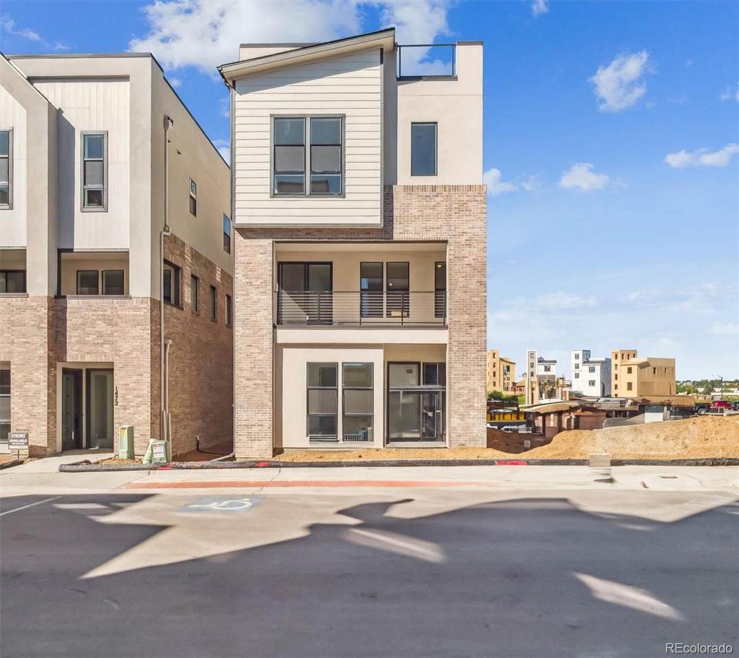 11466 Briarwood Circle - Photo 1