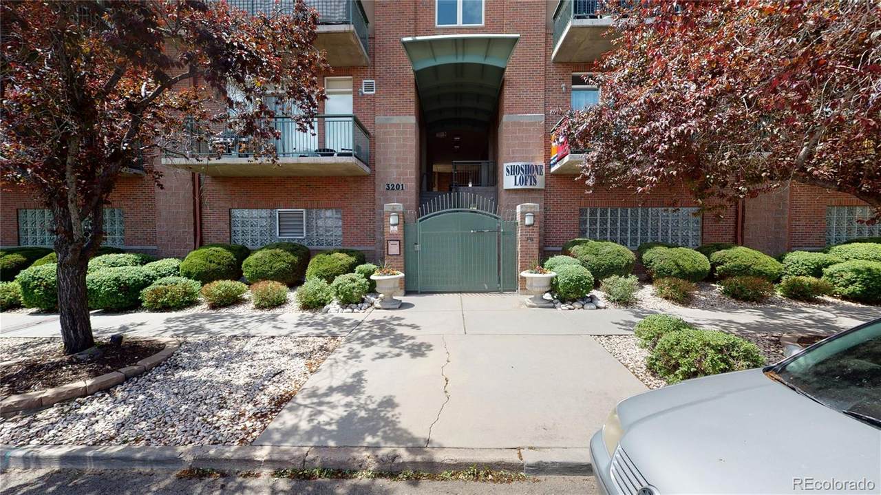 3201 Shoshone Street - Photo 1