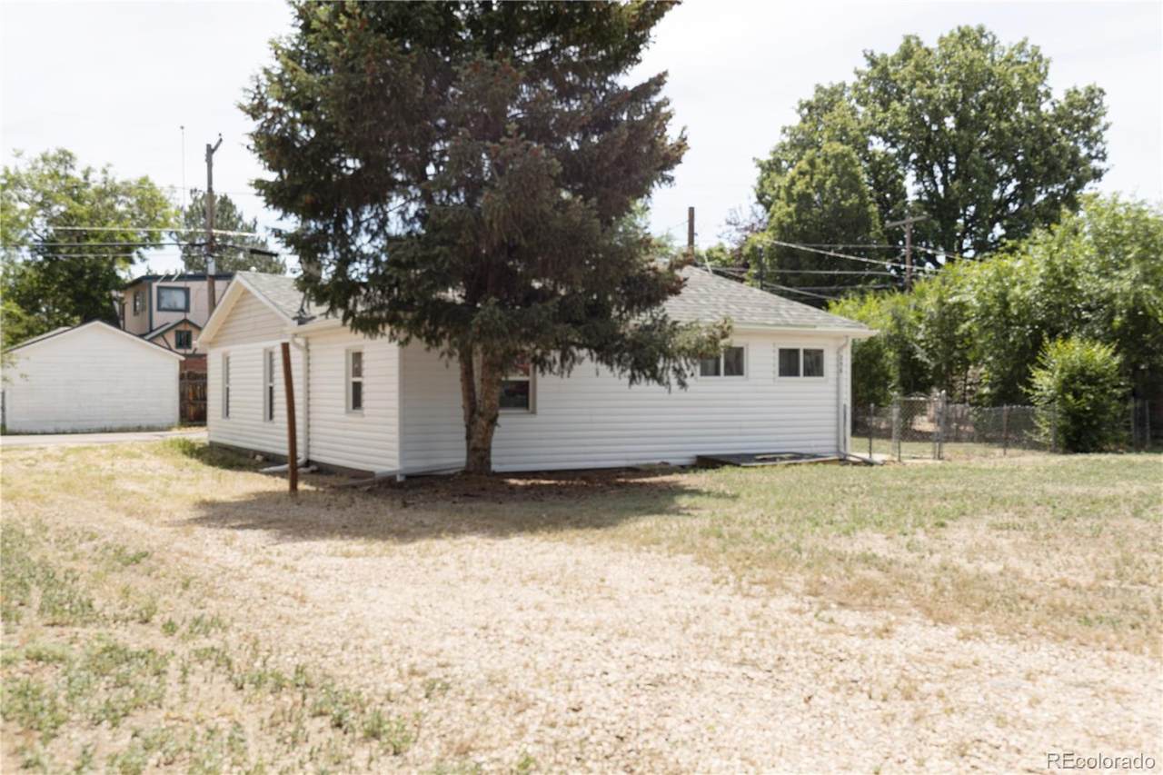 256 2nd Avenue - Photo 1