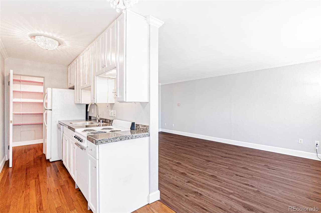 969 Pearl Street - Photo 1