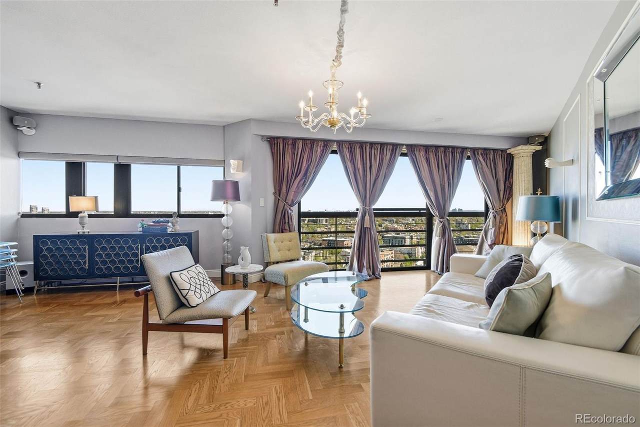 100 Park Avenue - Photo 1
