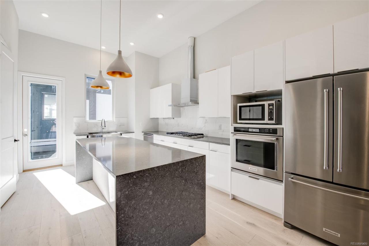 5125 29th Avenue - Photo 1