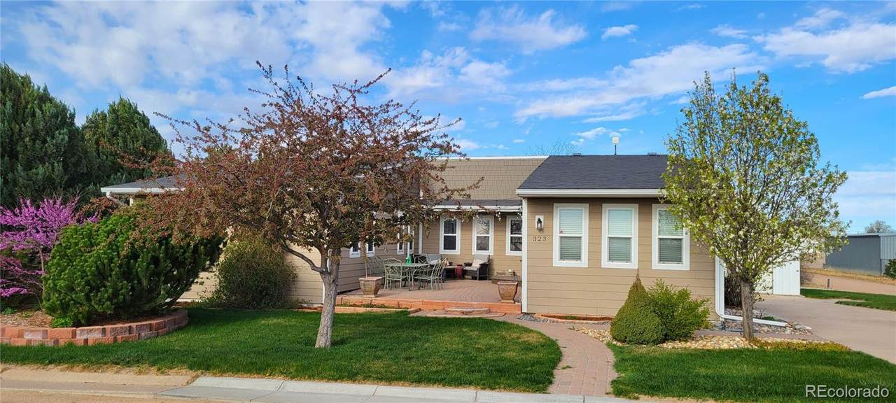 323 Fairview Street - Photo 1