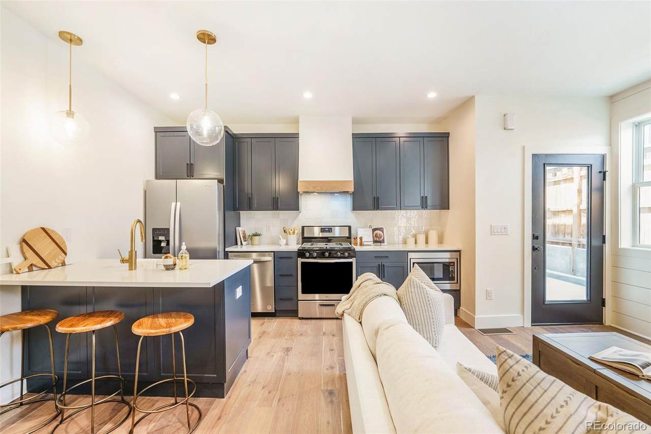 1310 Knox Court - Photo 1