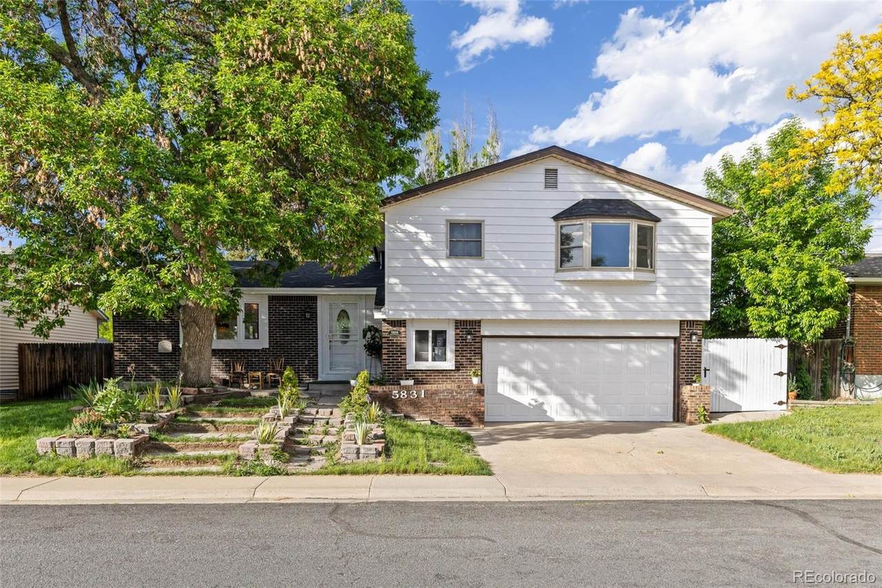 5831 108th Place - Photo 1