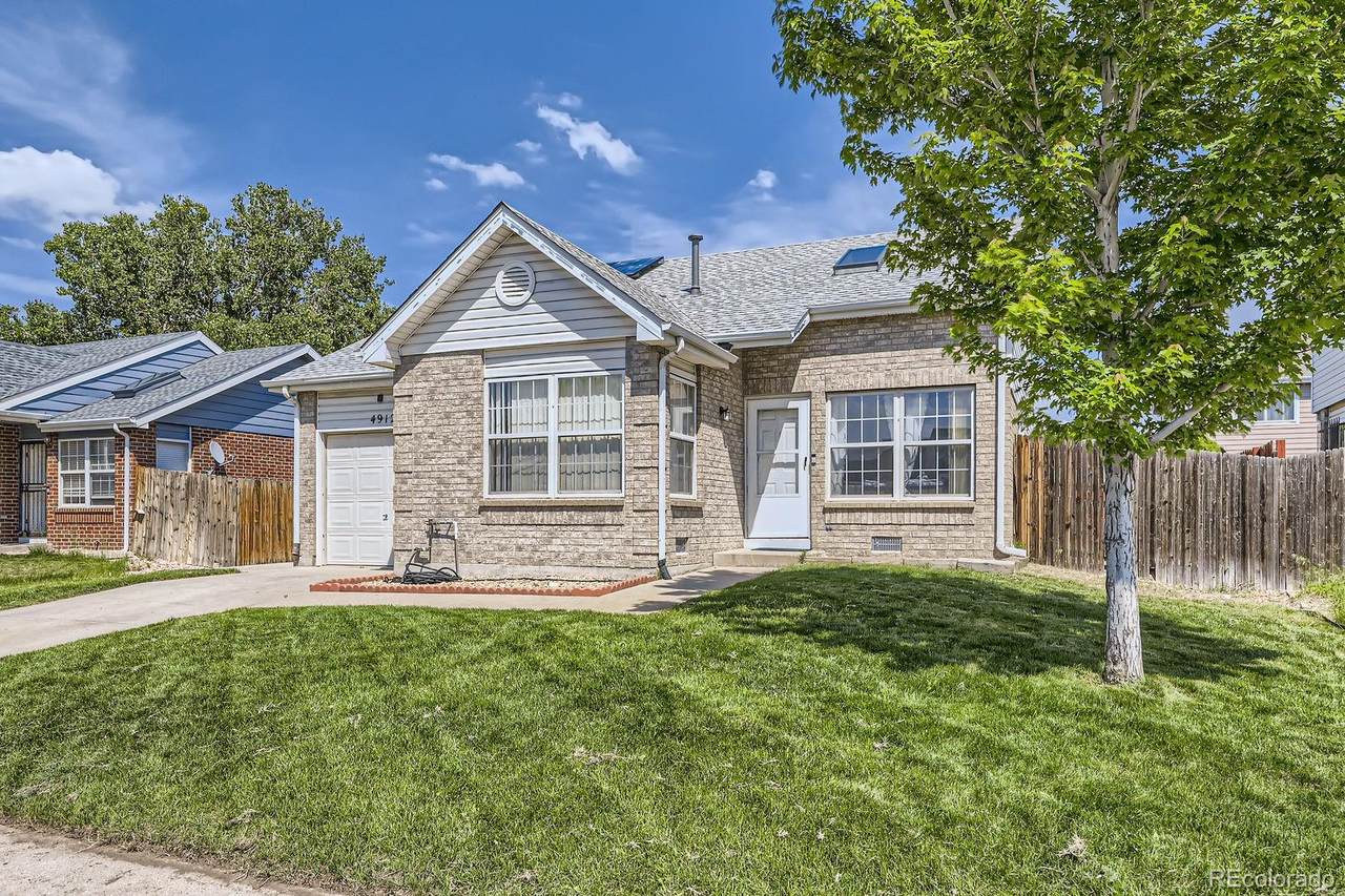 4912 Altura Street - Photo 1