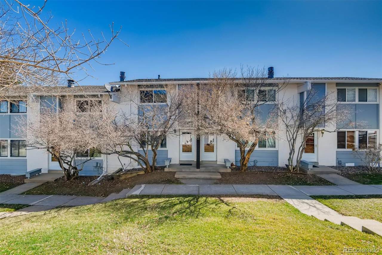 27 Evergreen Street - Photo 1
