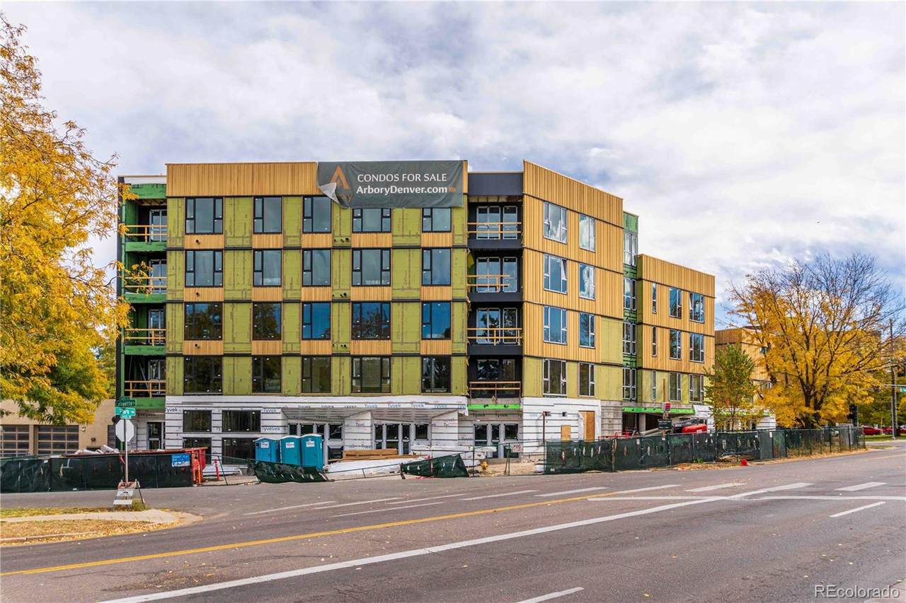 1601 Park Avenue - Photo 1