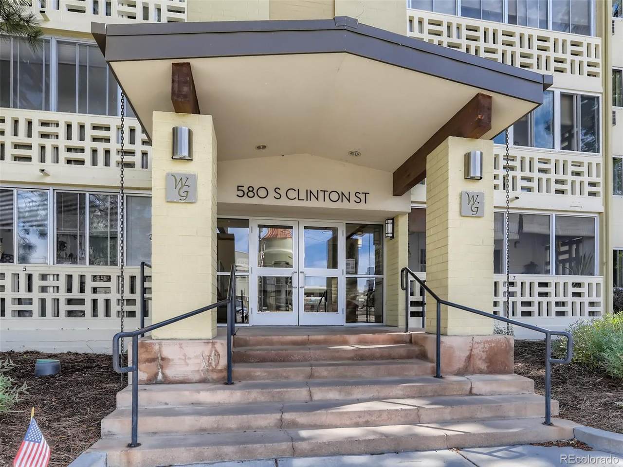 580 Clinton Street - Photo 1