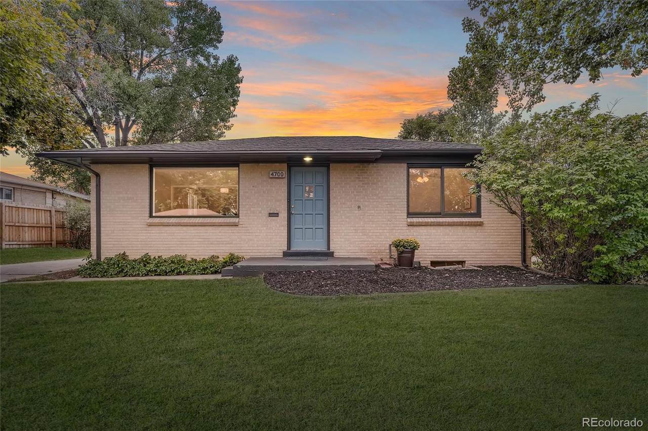 4700 Montana Place - Photo 1