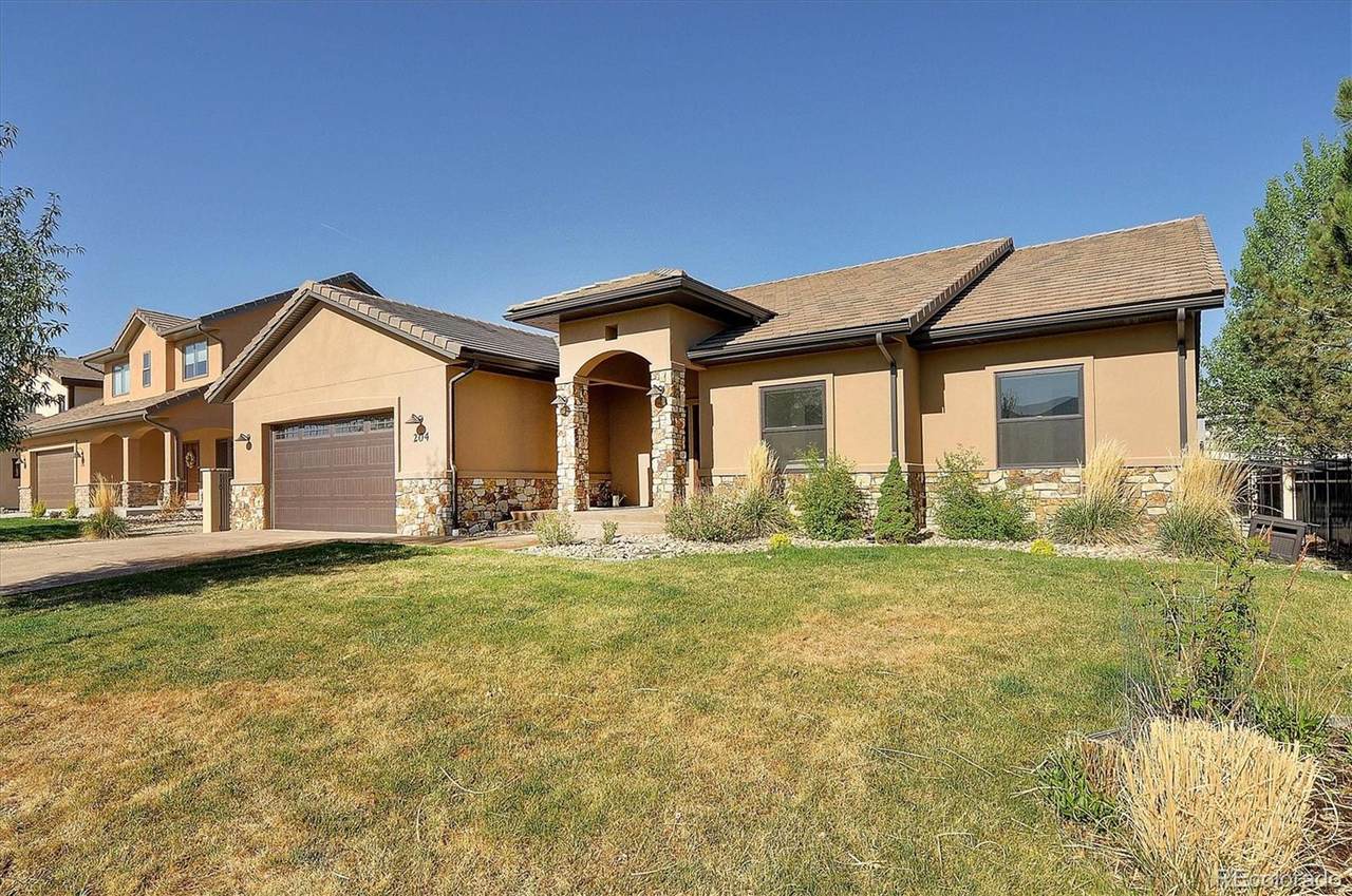 204 Cottonwood Circle - Photo 1
