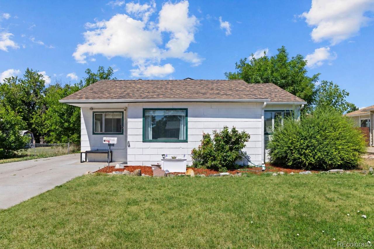 7531 King Street - Photo 1