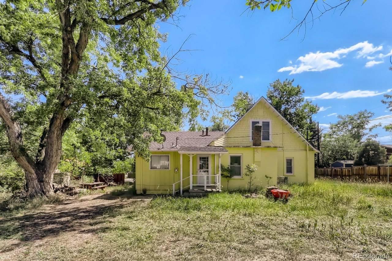 1815 Iris Avenue - Photo 1