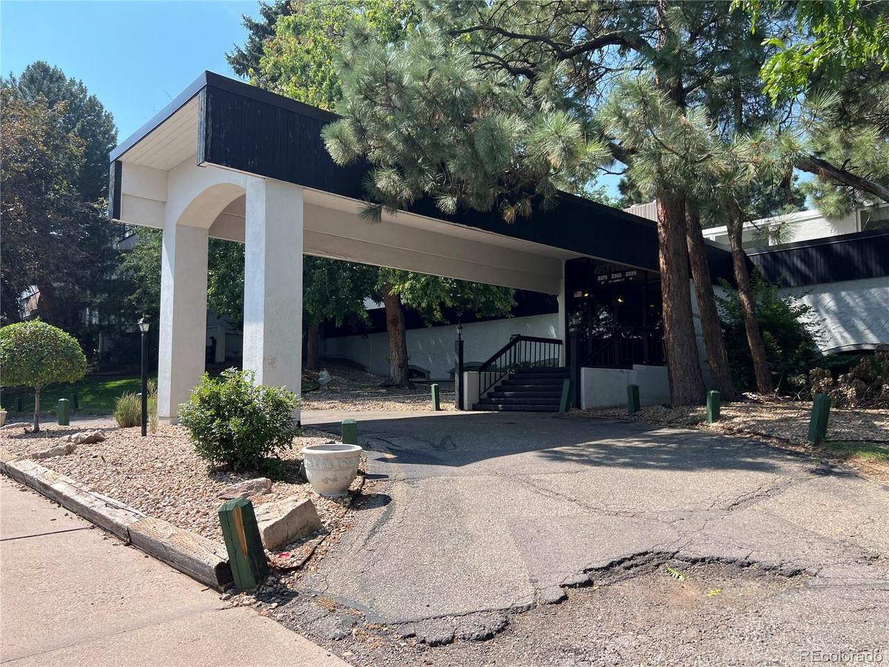 2375 Linden Court - Photo 1