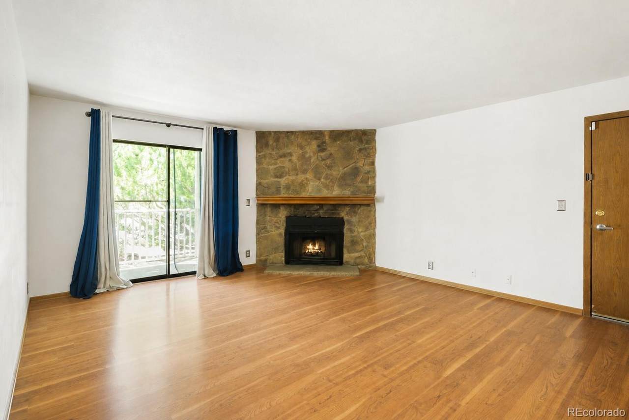 907 Yampa Street - Photo 1