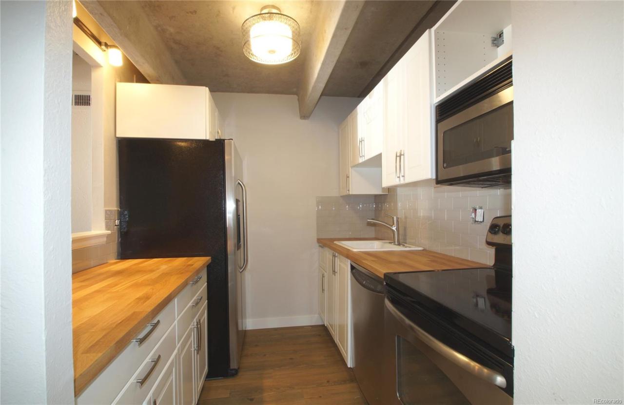 8060 Girard Avenue - Photo 1