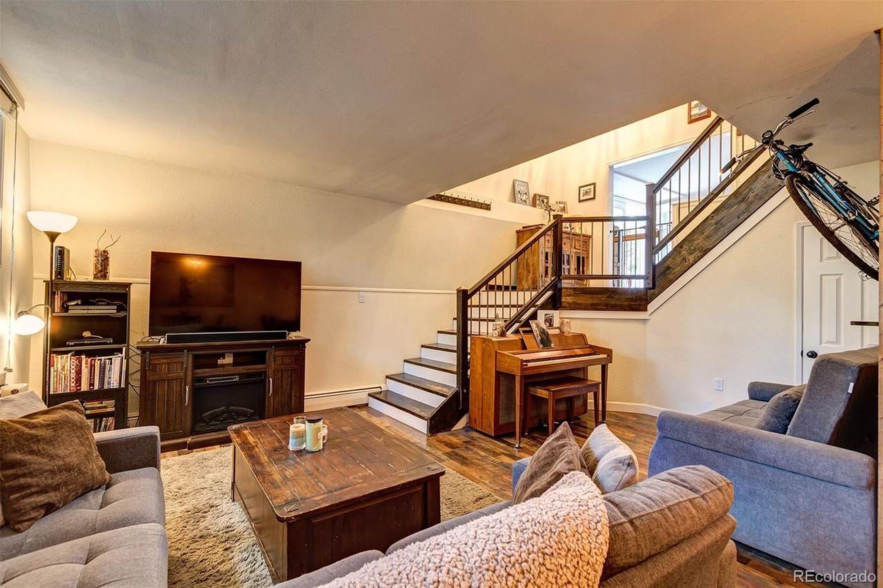 901 Fairview Boulevard - Photo 1