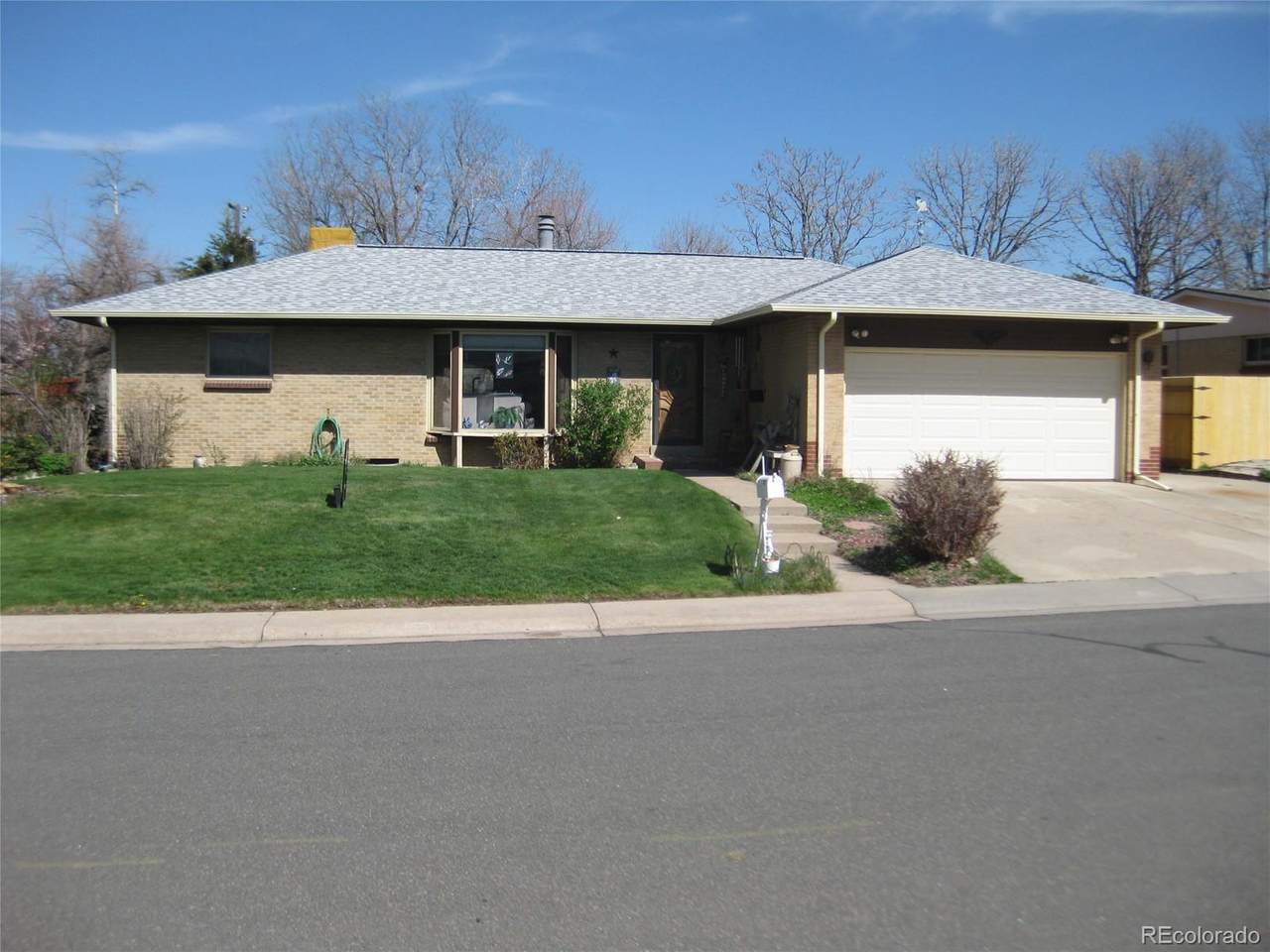 220 Saulsbury Street - Photo 1