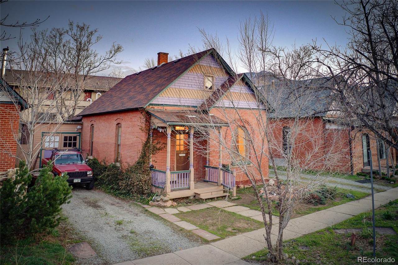 1714 Walnut Street - Photo 1