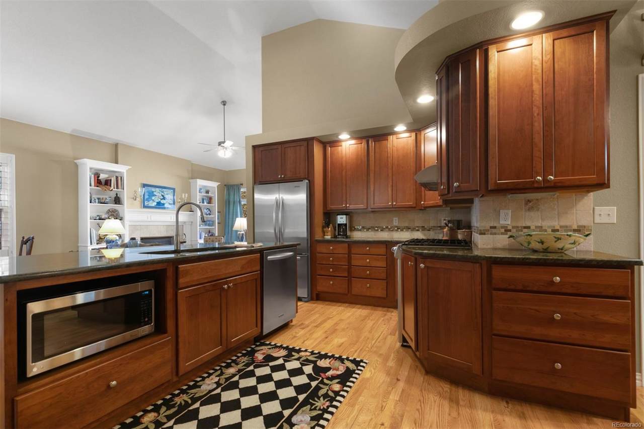1011 Valentia Street - Photo 1