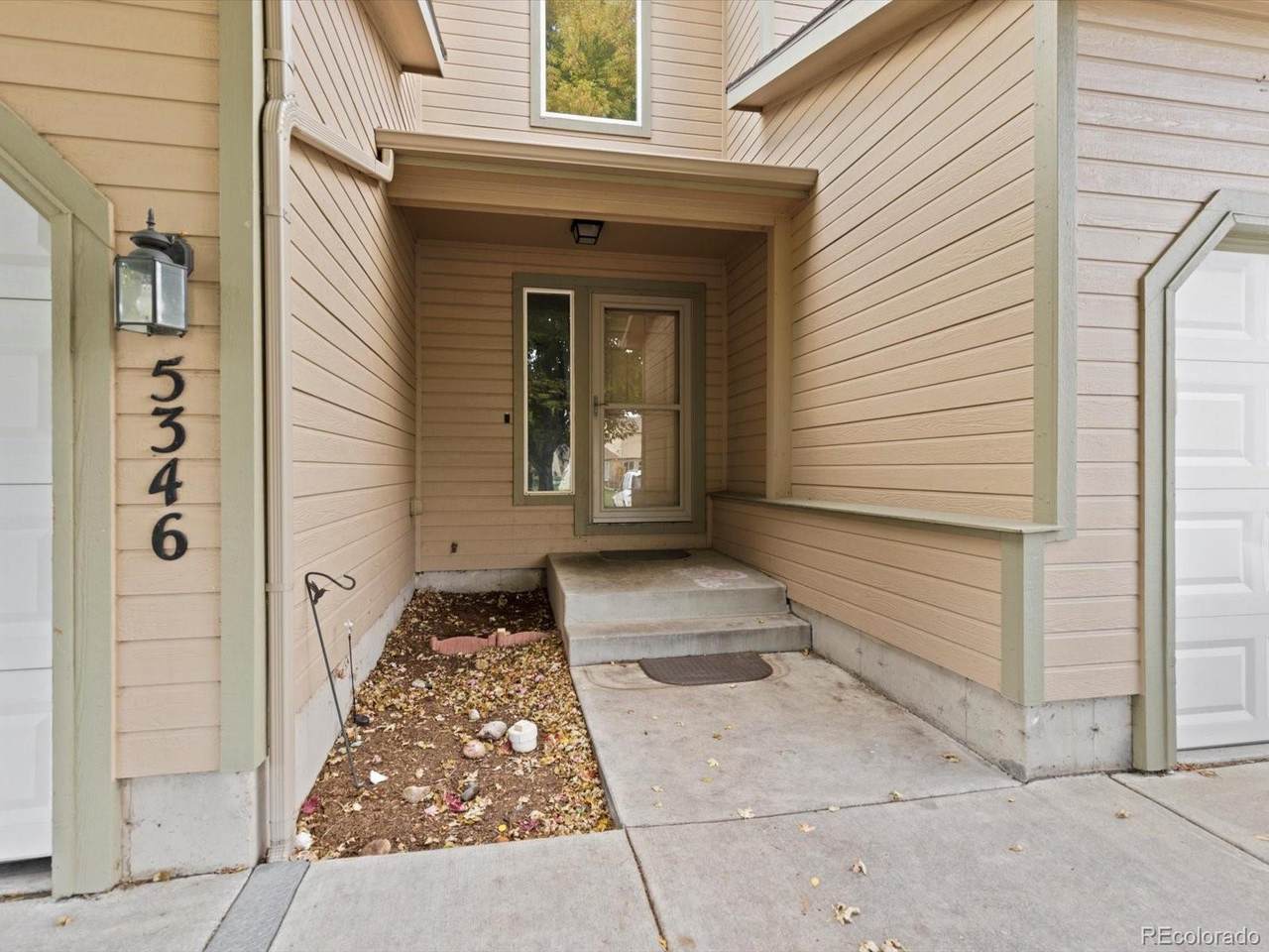 5346 Sunshade Point - Photo 1