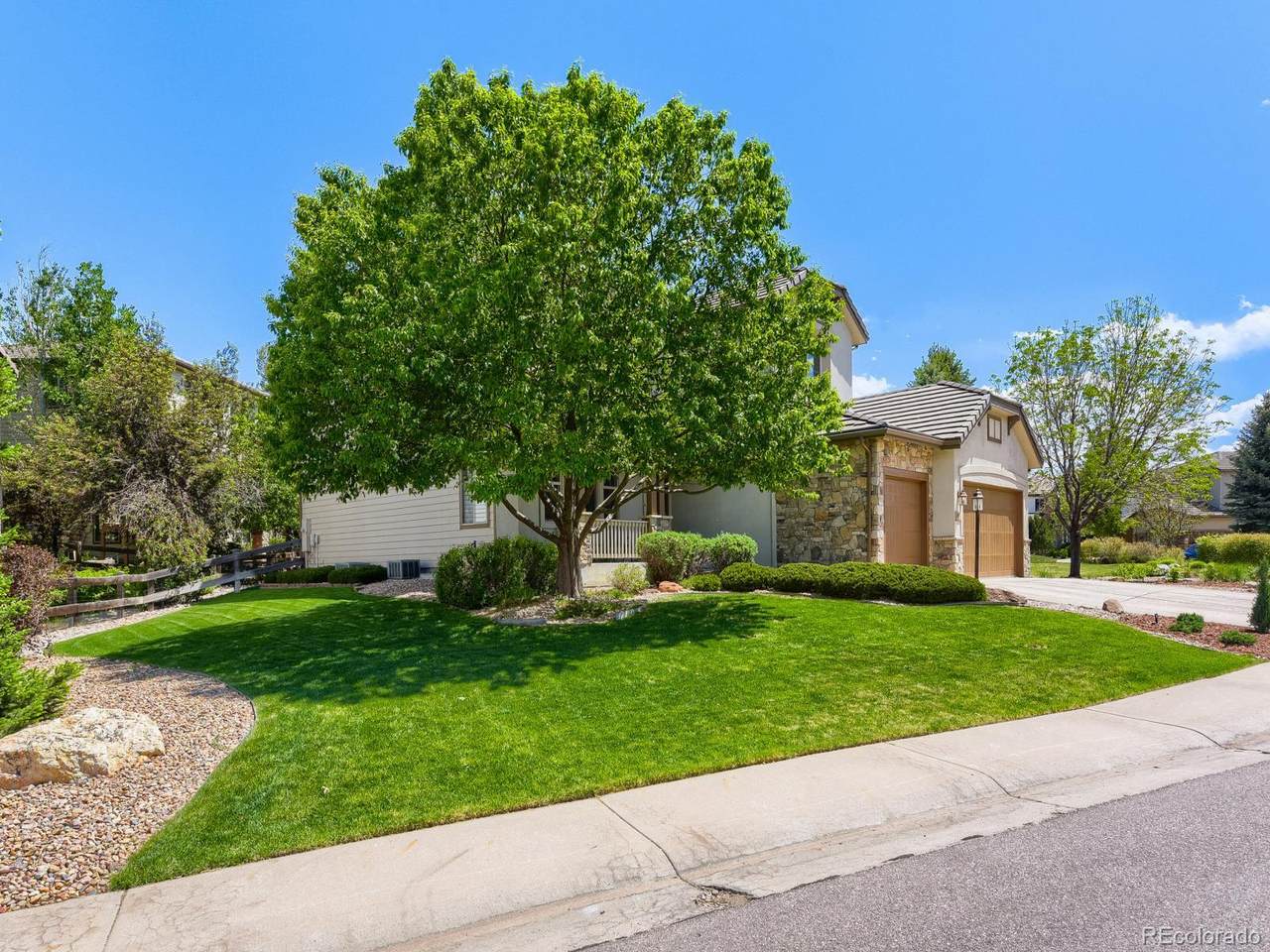 9889 Sunset Hill Circle - Photo 1