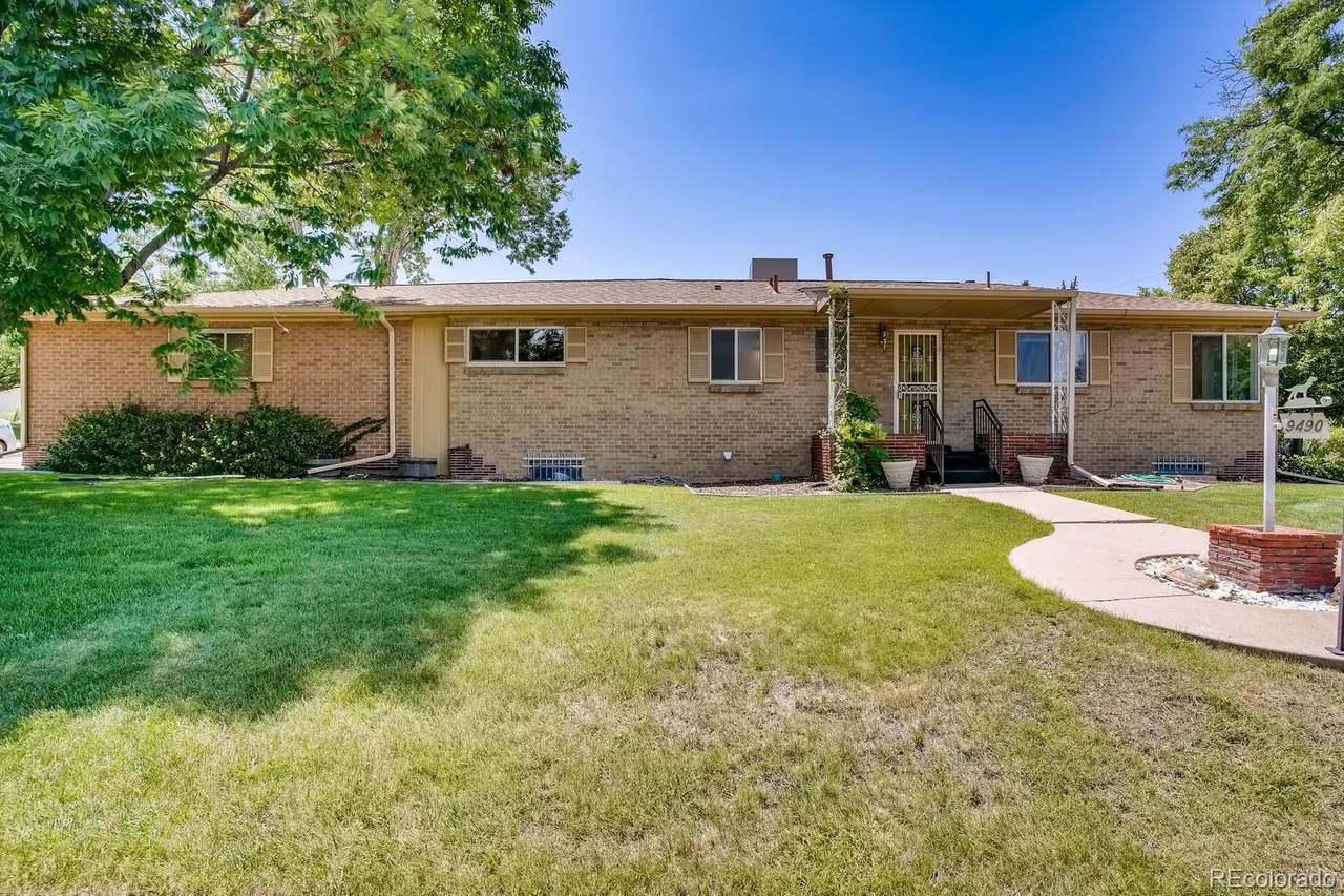 9490 37th Avenue - Photo 1