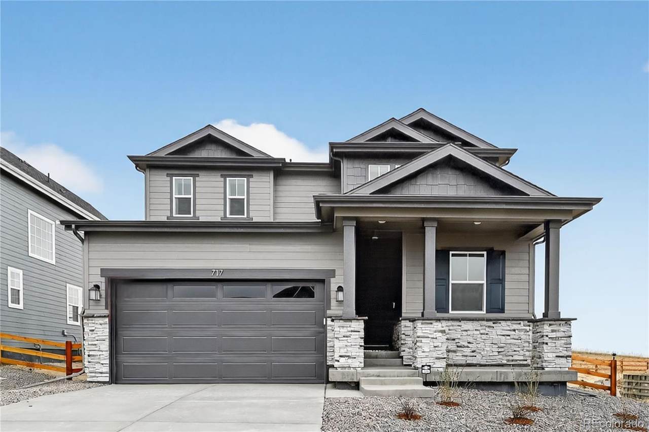 717 Bradley Circle - Photo 1