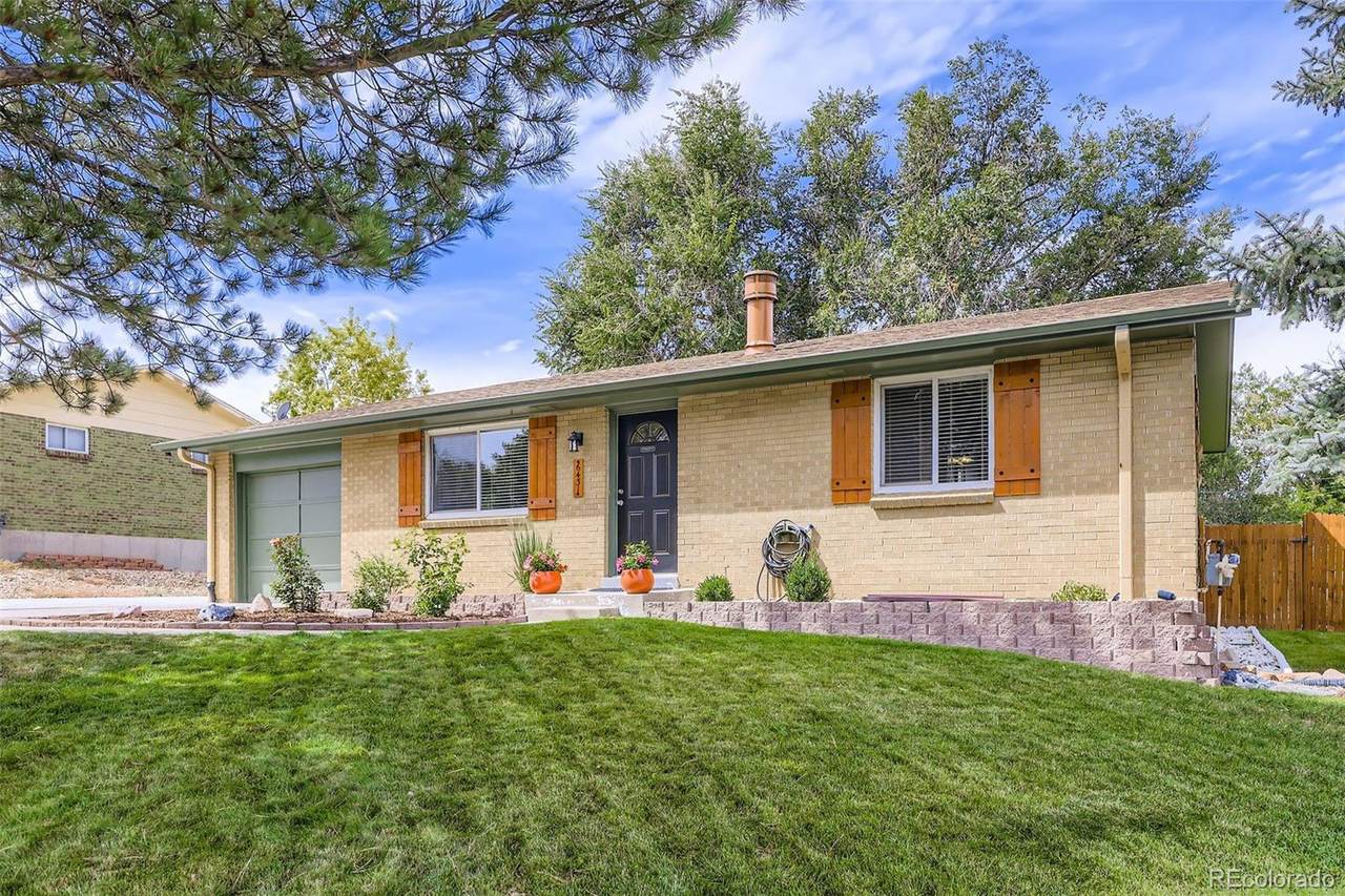 6431 77th Place - Photo 1