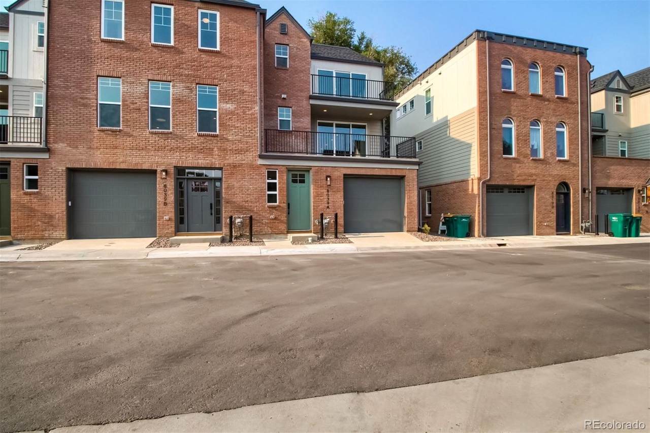 8039 52nd Drive - Photo 1