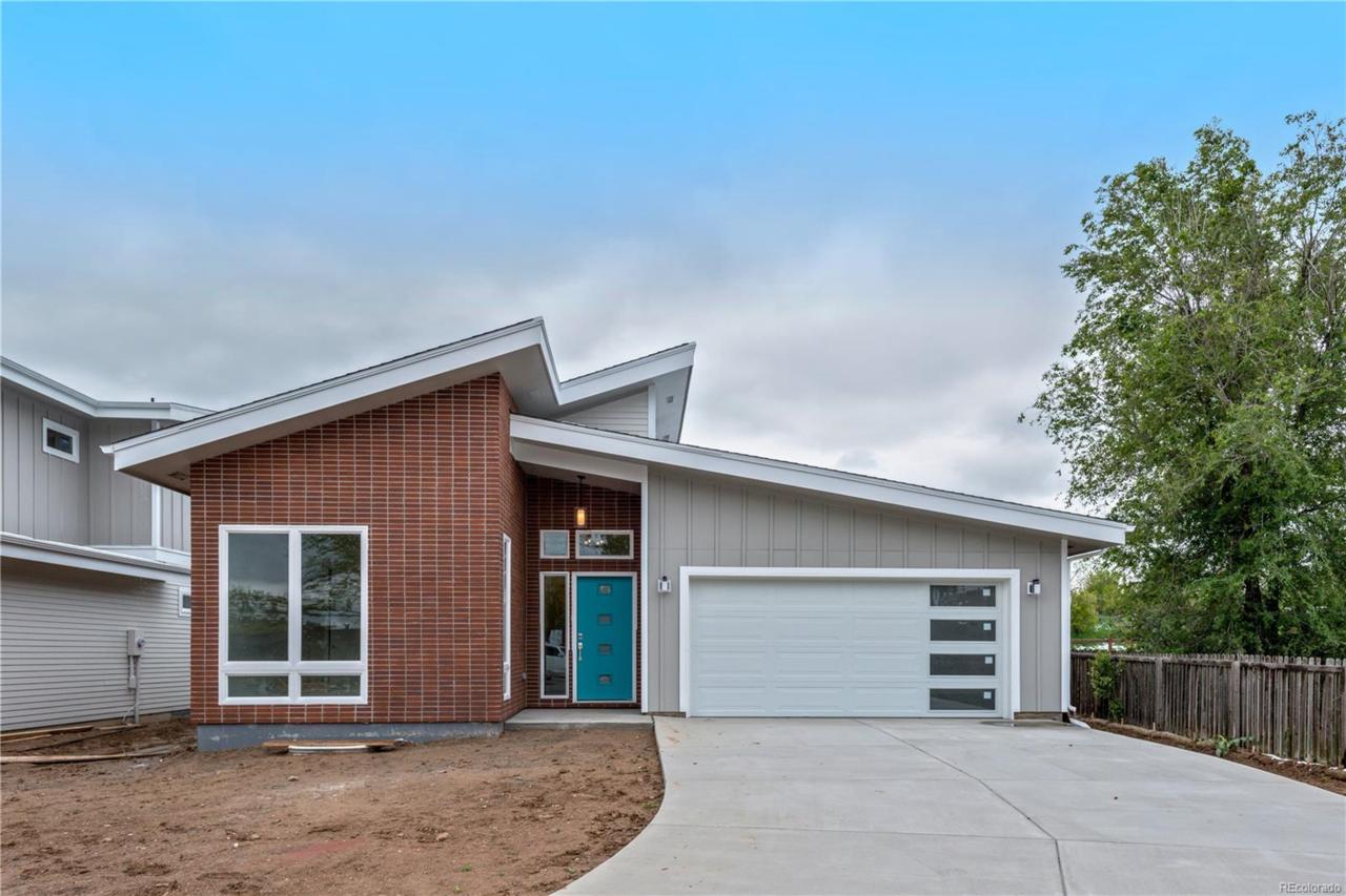 6106 Keene Avenue - Photo 1