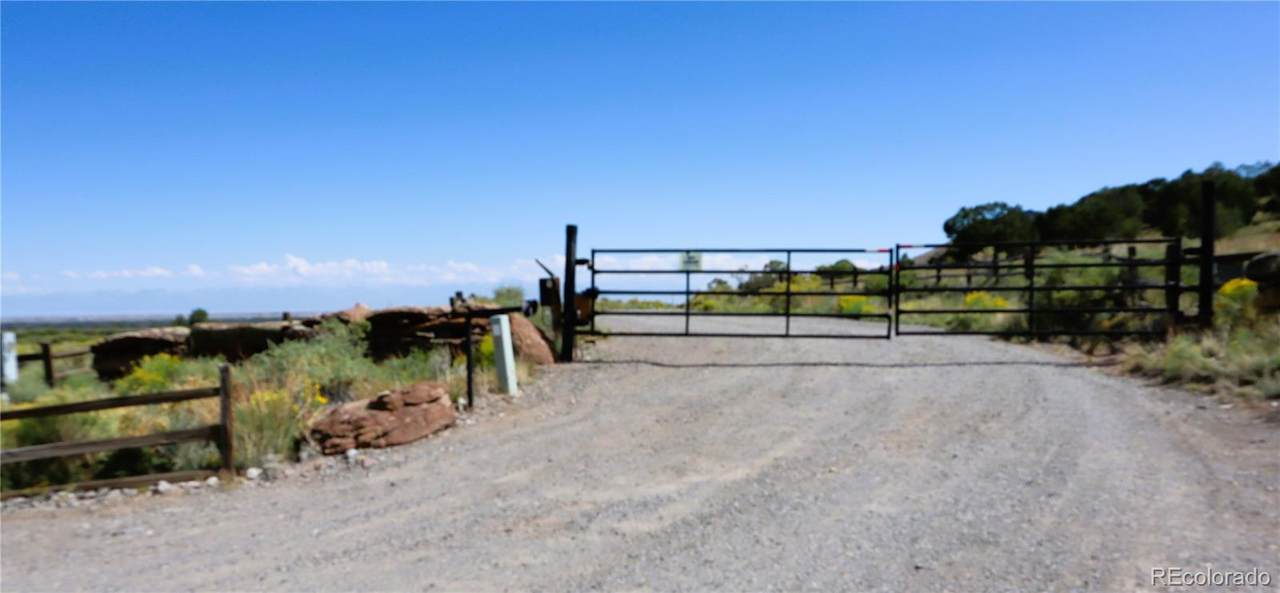 1366 Pronghorn Trail - Photo 1