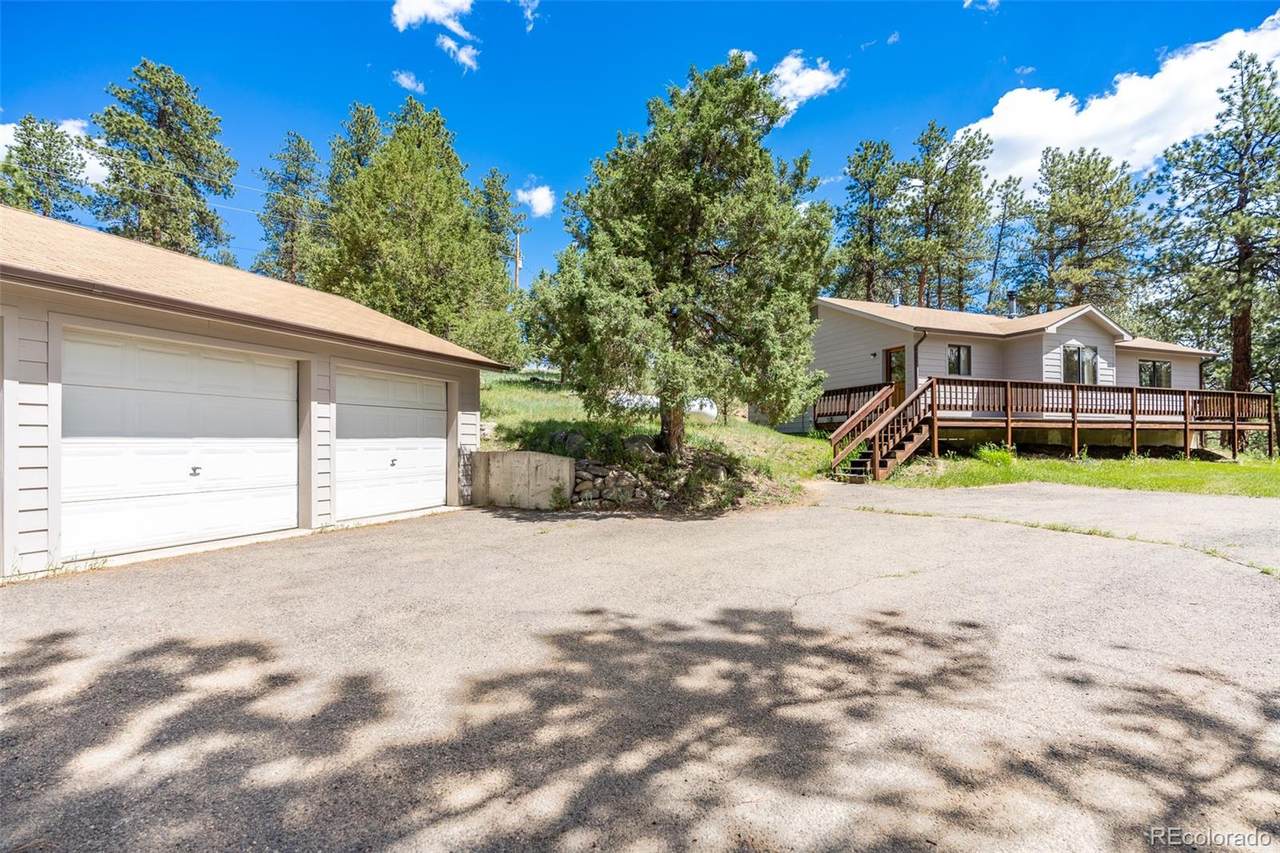 33 Bluebird Drive - Photo 1