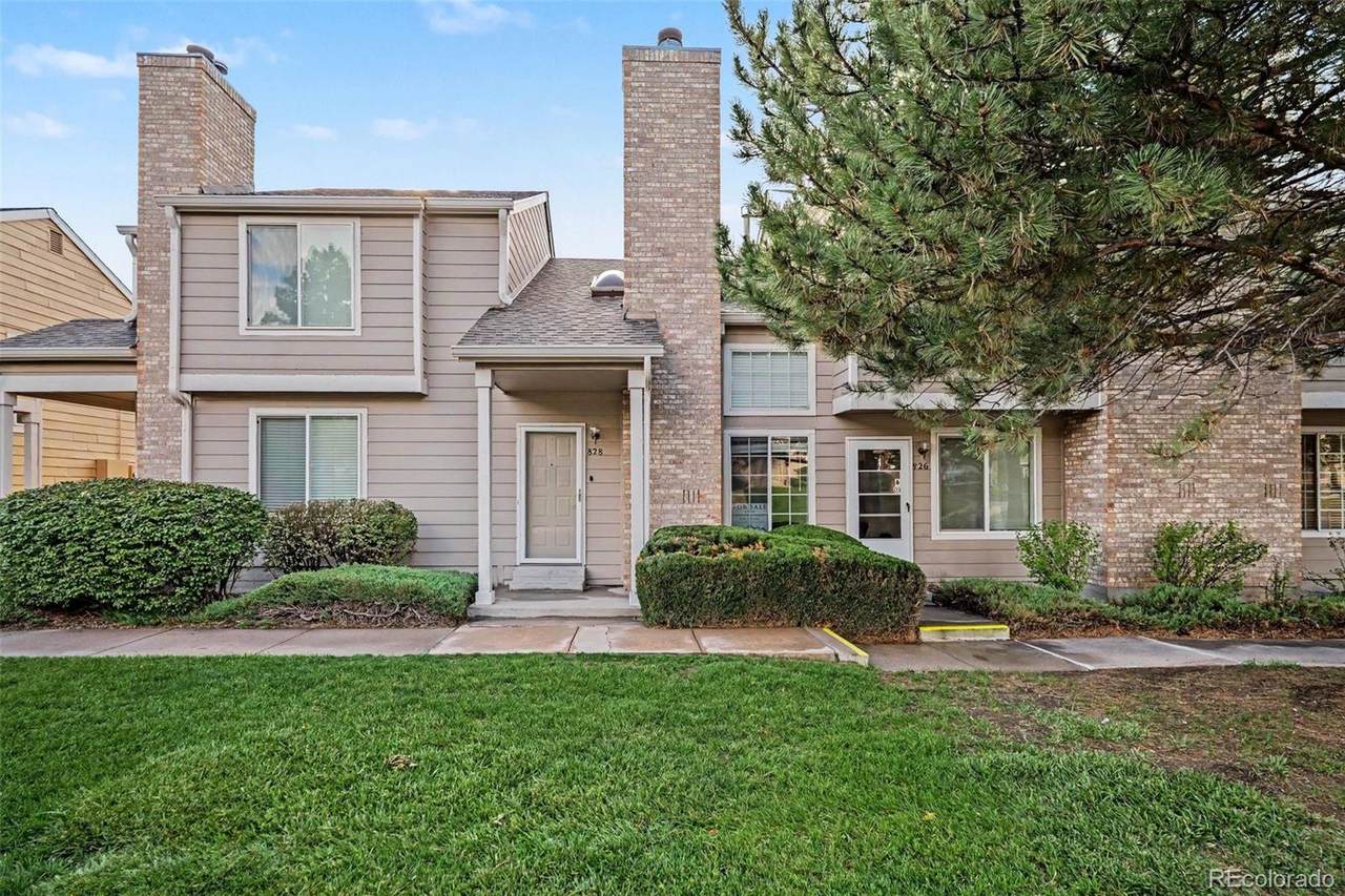 828 Summer Drive - Photo 1
