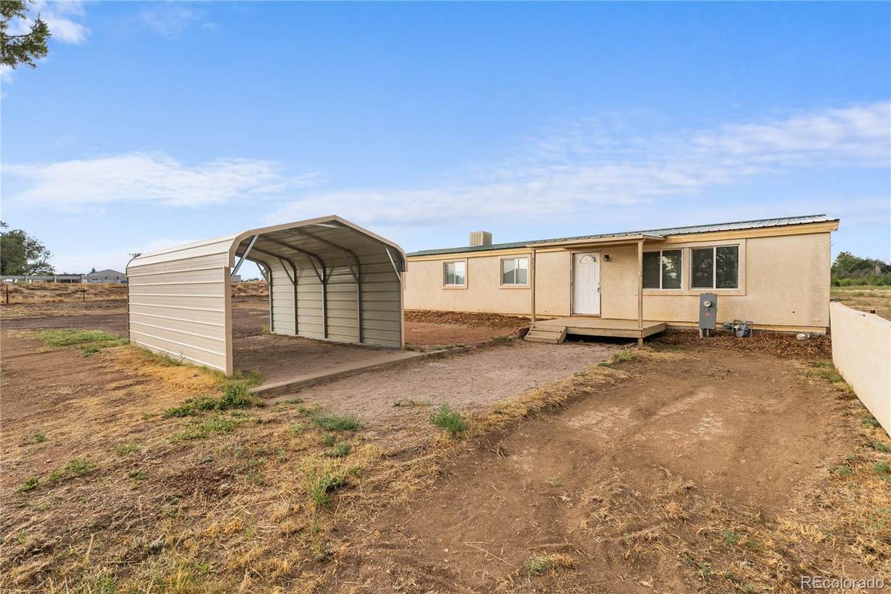685 7th Street - Photo 1