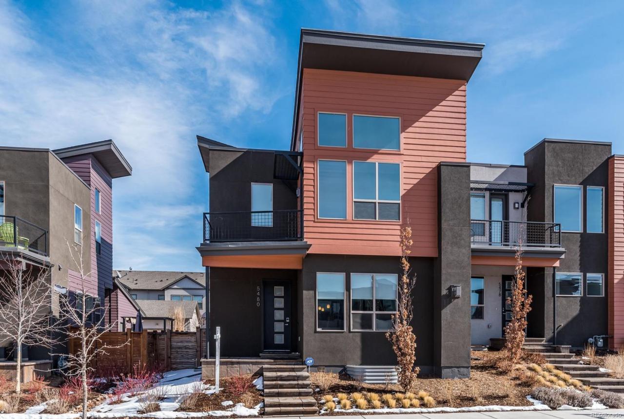 5480 Valentia Street - Photo 1