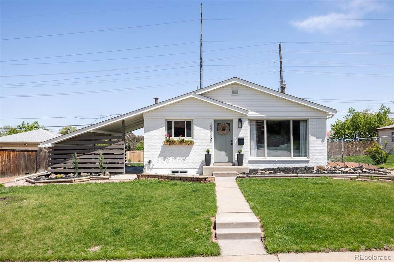 10516 Pearl Street - Photo 1