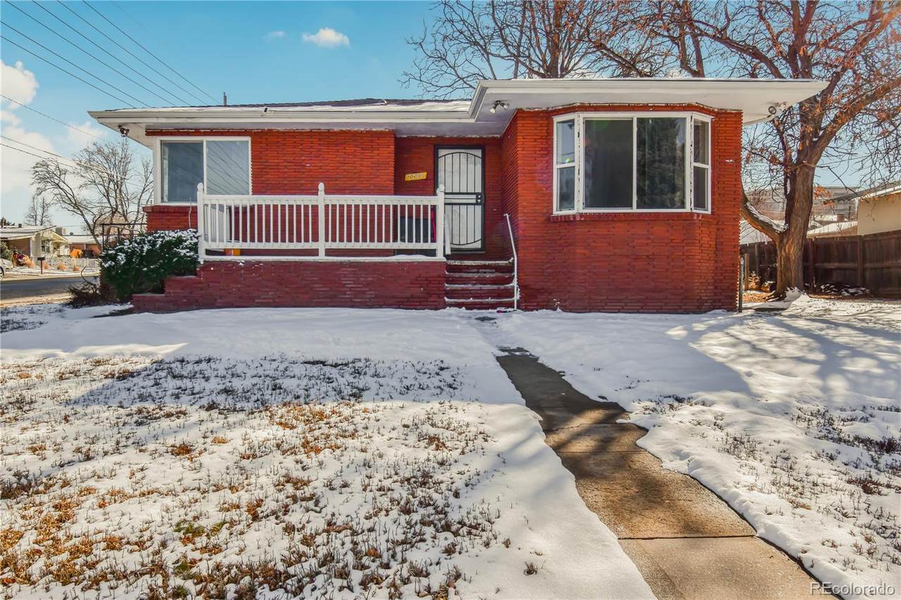 2200 Moffat Place - Photo 1