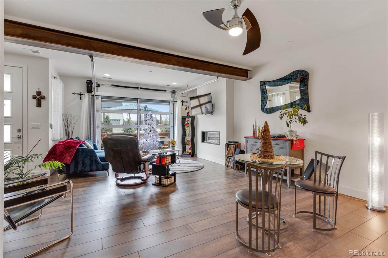 19513 Sunset Circle - Photo 1