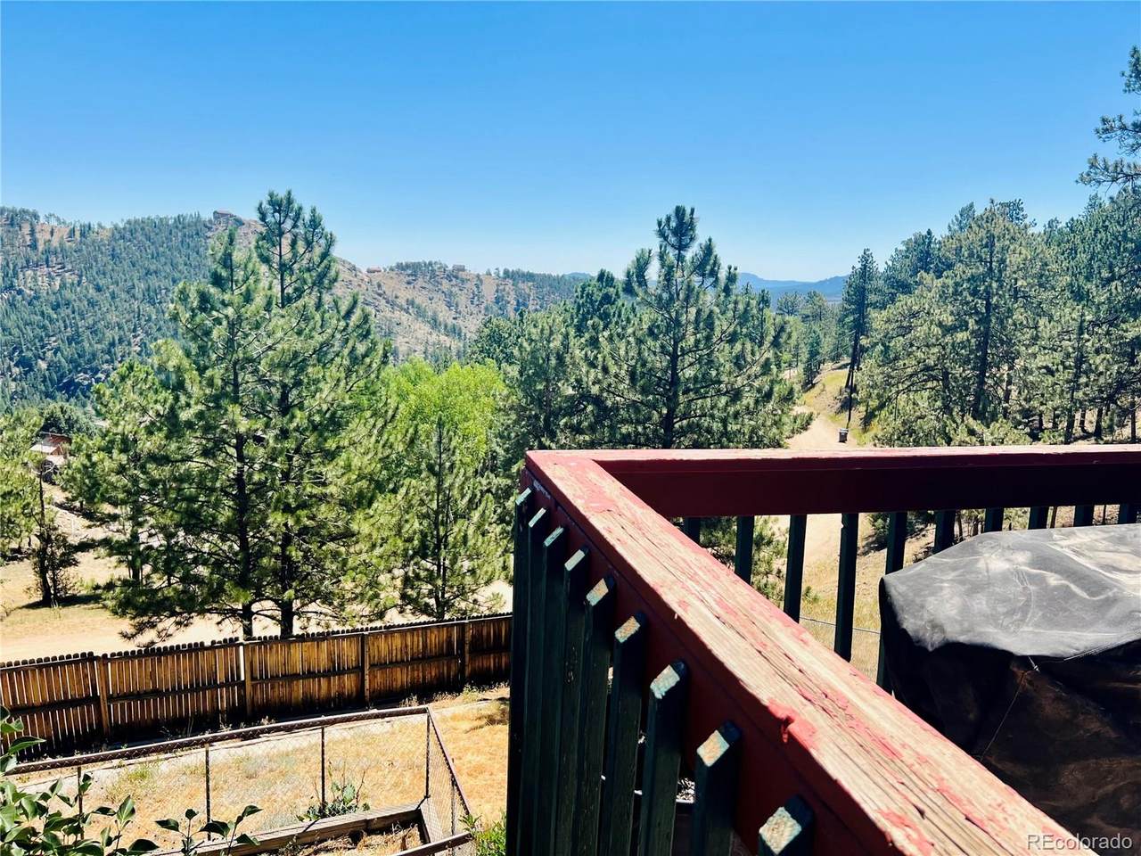 362 Raven Drive - Photo 1