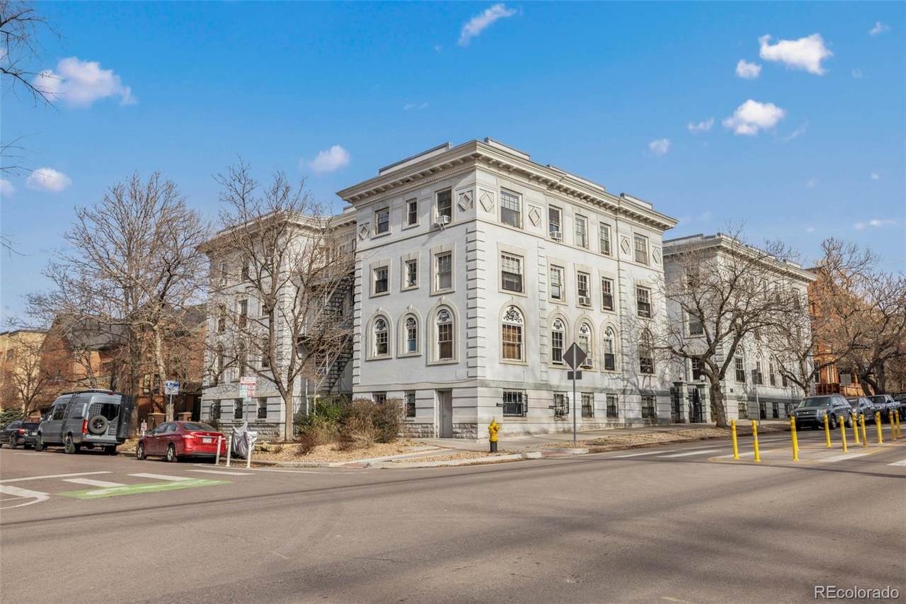 215 11th Avenue - Photo 1