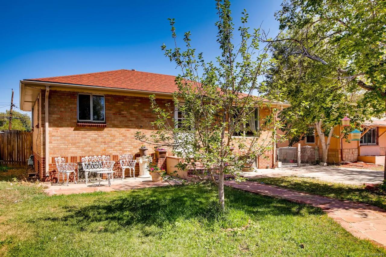 1321 Gill Place - Photo 1
